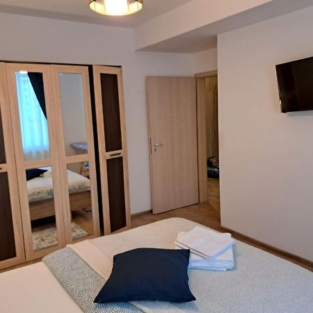 Cozy Apartment In Rasnov Ngoại thất bức ảnh