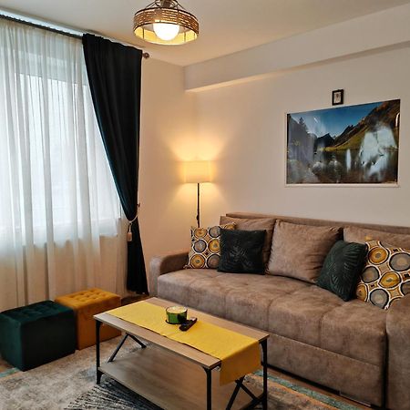 Cozy Apartment In Rasnov Ngoại thất bức ảnh